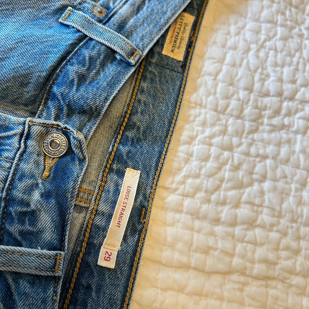 Levi’s wide leg Jeans with Classic Denim Style 29 x 30